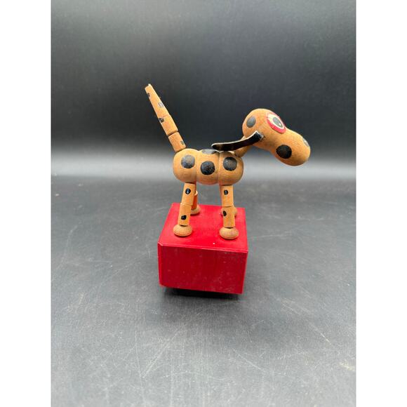 Vintage 1940’s Wooden Push-Button String Puppet “Trix” –Works Like New - Picture 4 of 8